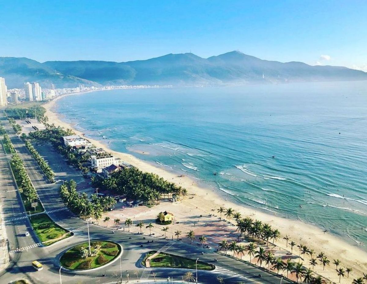 Blog 7 My Khe beach Da Nang