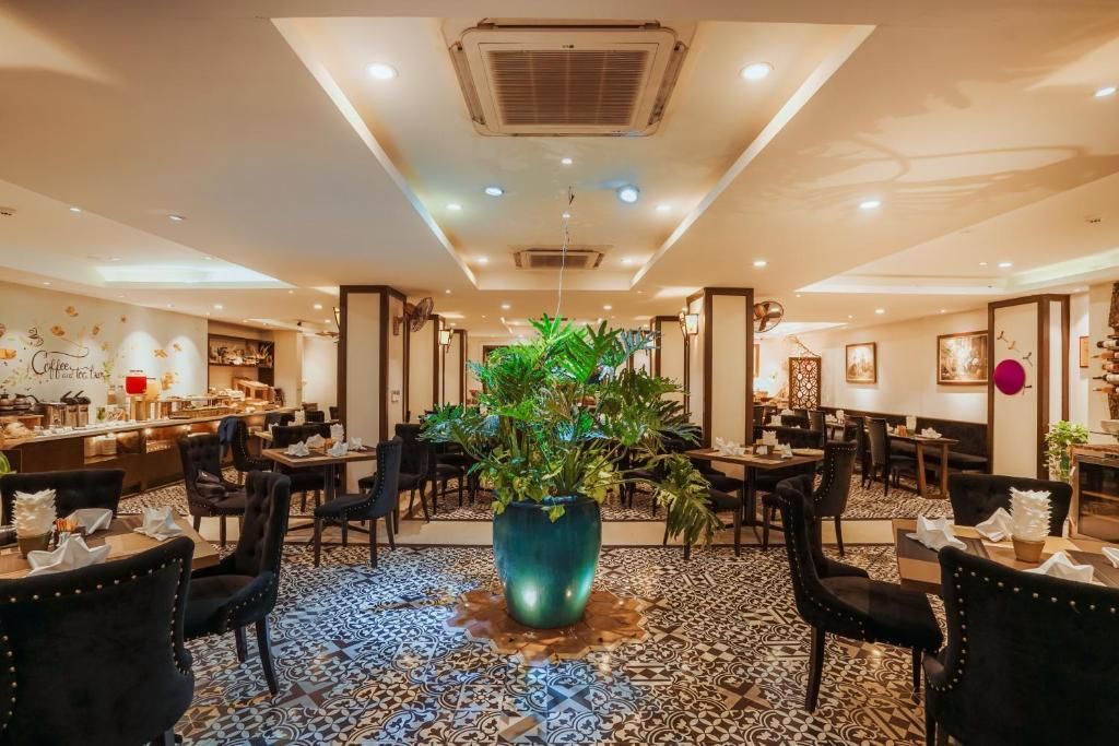Thang Long Opera Hotel 1