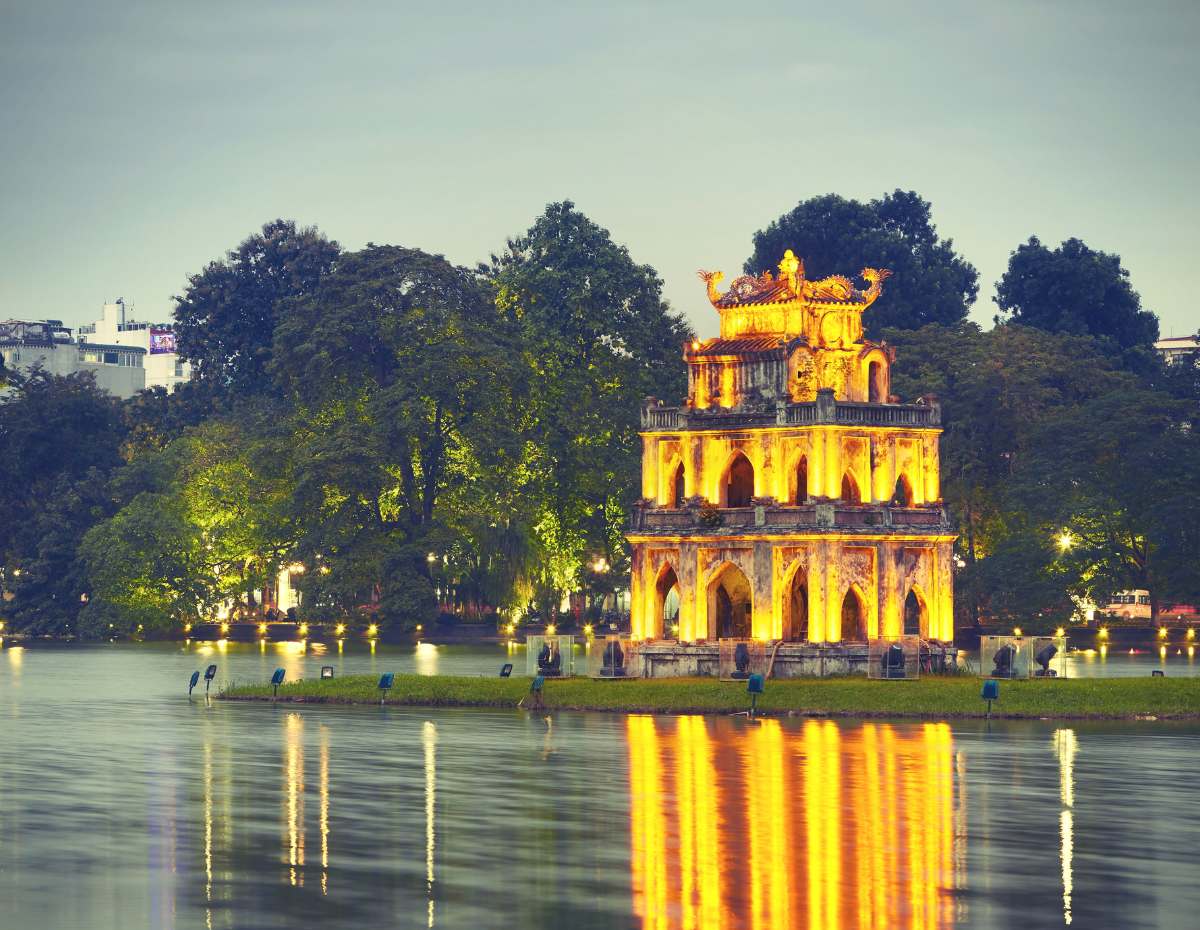 Vietnam Tour Package: 4 Days in Hanoi, Ninh Binh, and Halong Bay