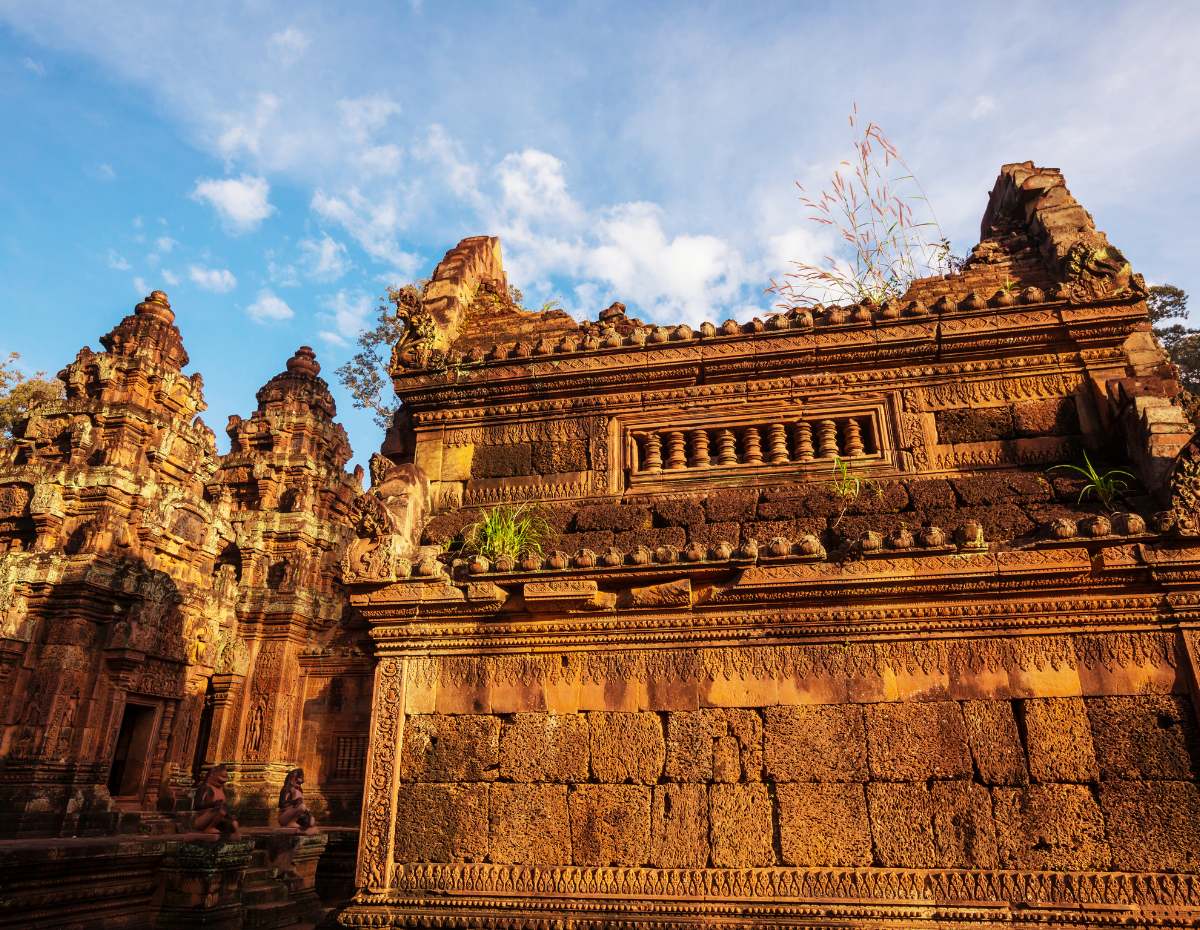 5 Days Phnom Penh to Siem Reap Tour Package with Flights from India