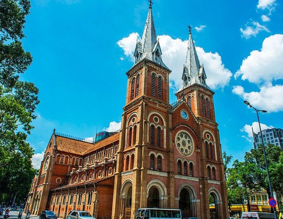 Blog 12 Saigon Notre Dame Cathedral Ho Chi Minh City