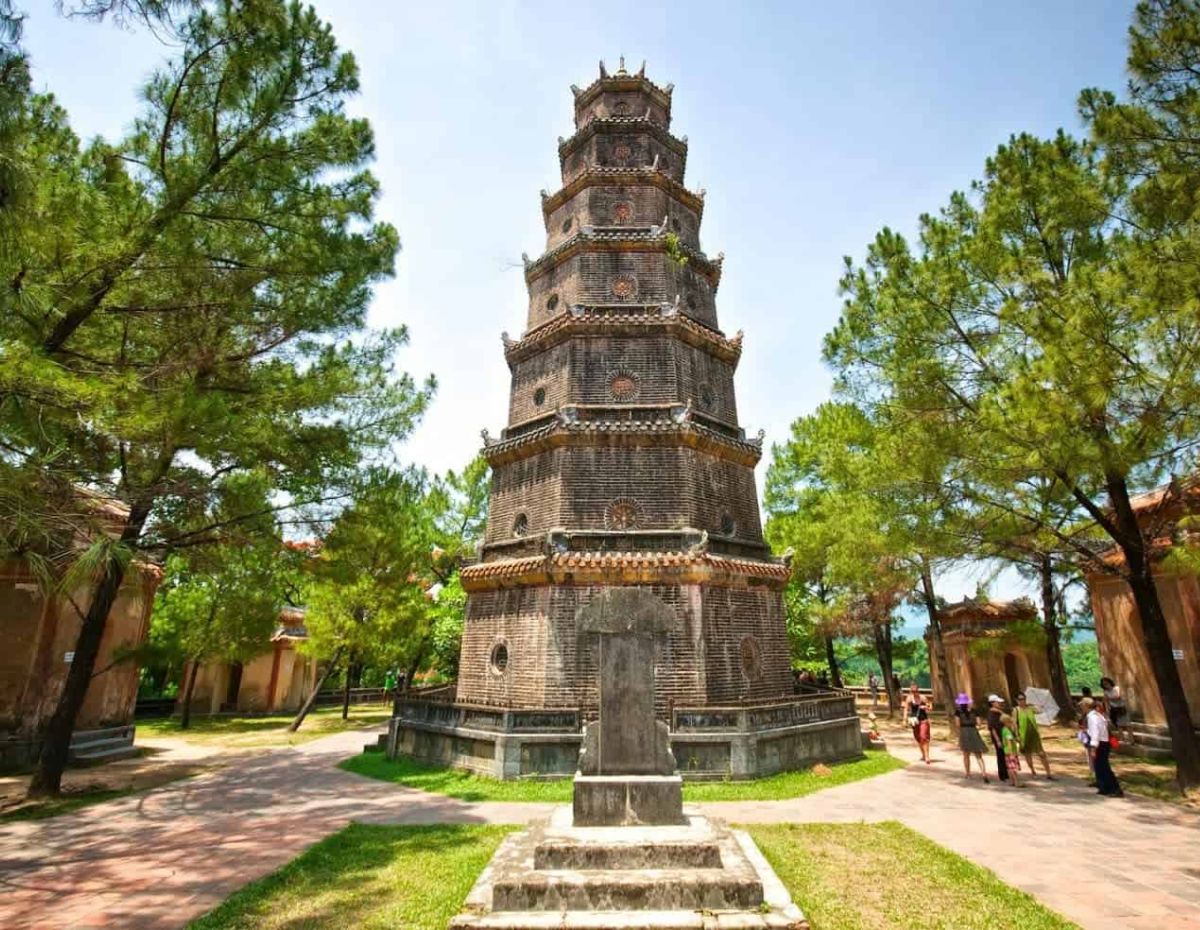 Blog 17 Thien Mu Pagoda Hue