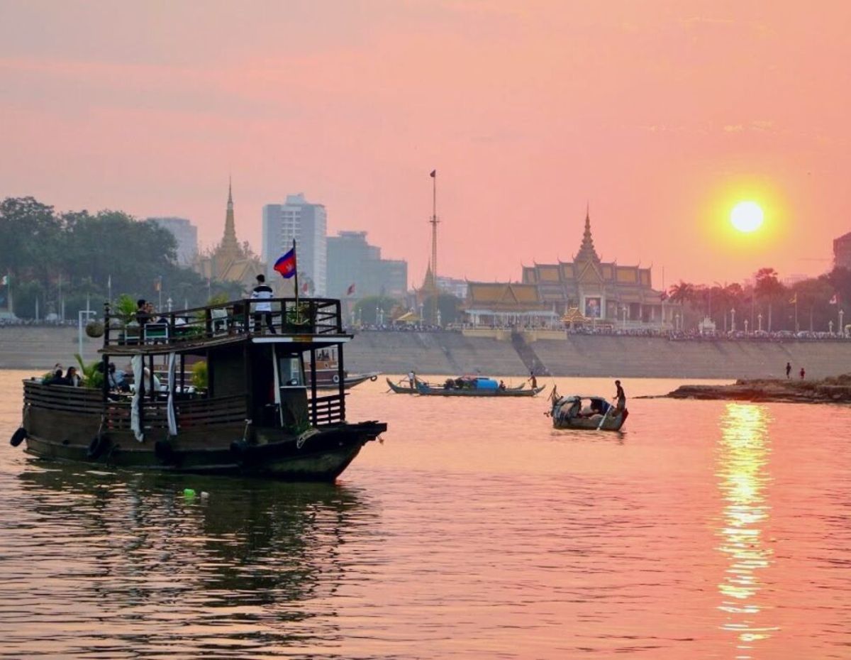 Phnom Penh City 7